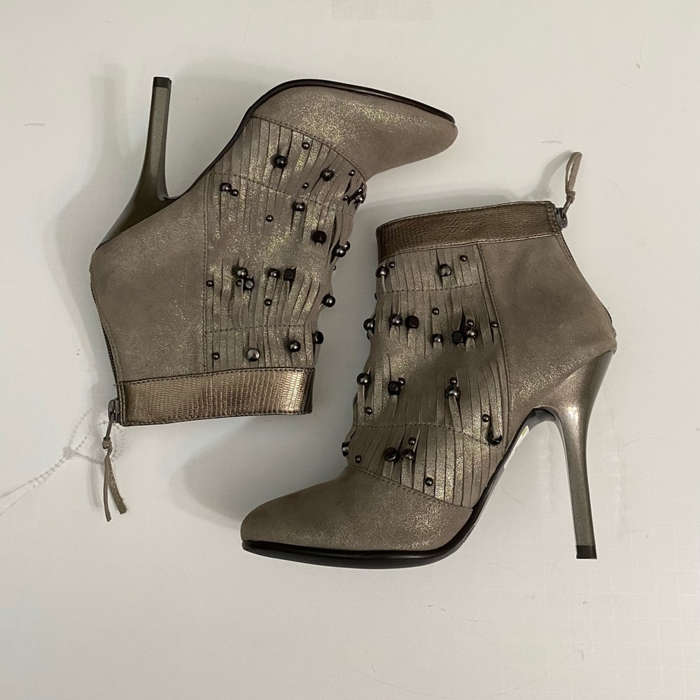Fed International ankle boots Heels, with beaded and shiny Fabric Women size 5US